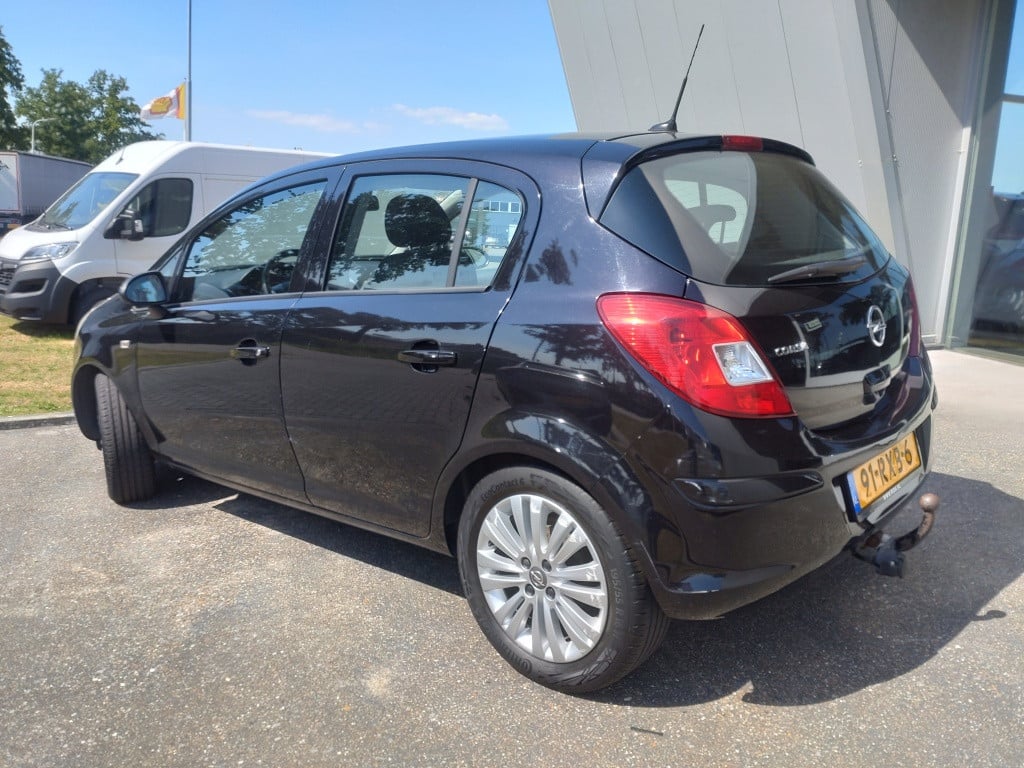 Opel Corsa 1.4-16v edition