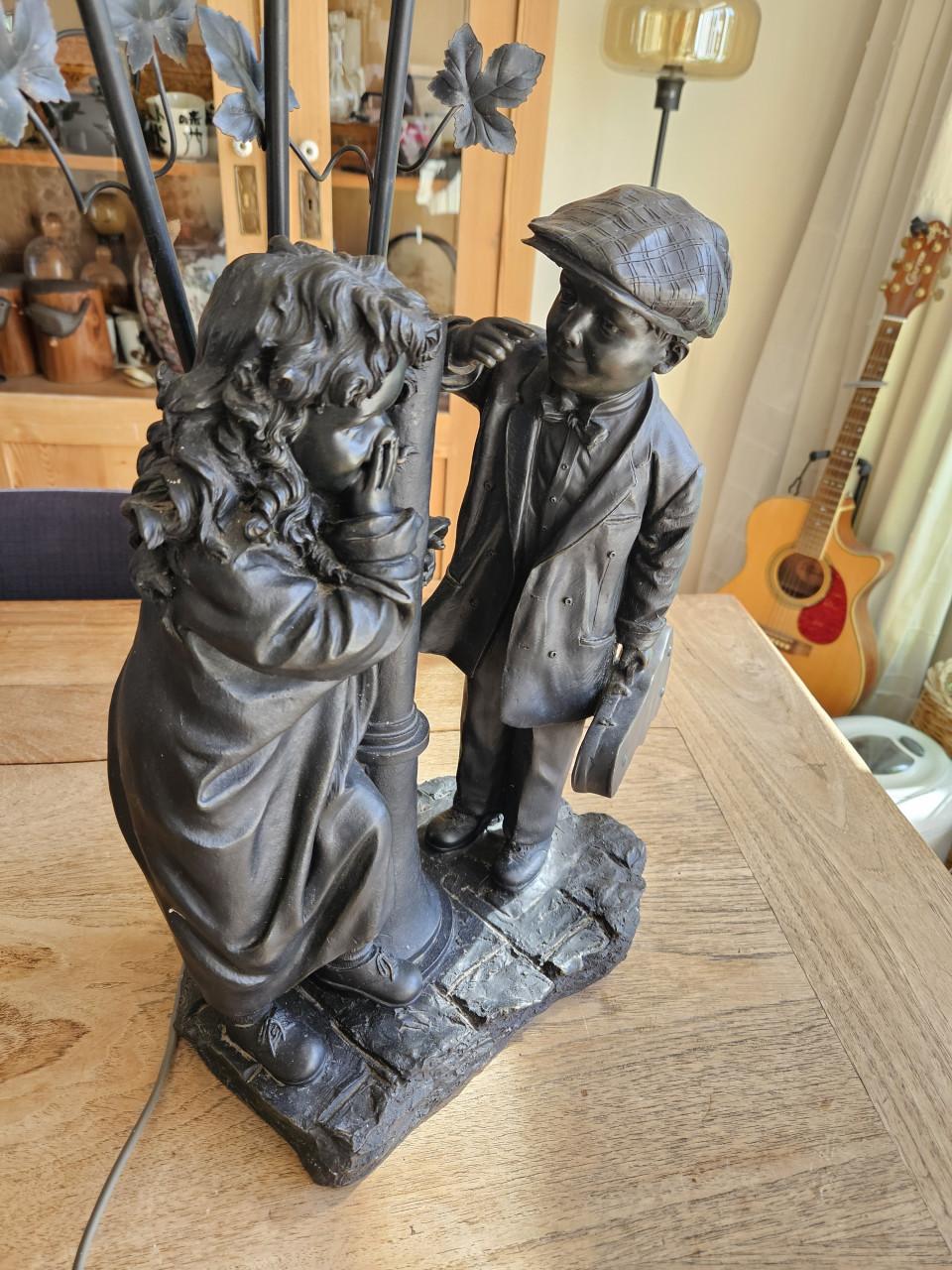 Prachtige Tafellamp 'De Jonge Geliefden' Moreau, Art Nouveau