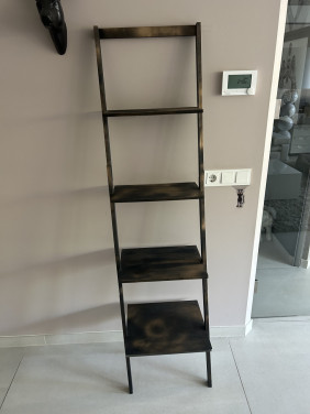 Gratis ophalen houten trapmeubeltje