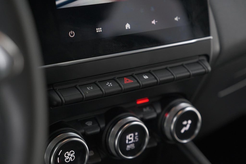 Renault Captur 1.6 e-tech plug-in hybrid 160 intens | camera | 9.3 inch gro