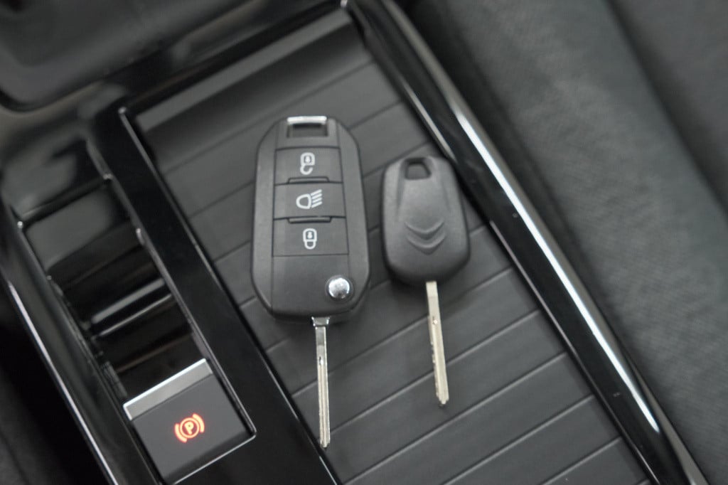 Citroen C4 puretech 130 plus | camera | apple carplay | parkeersensoren