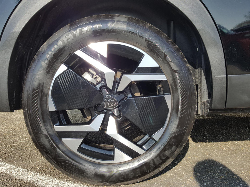 Peugeot 2008 1.2 puretech 100pk allure navigatie | cruise & climate | achte