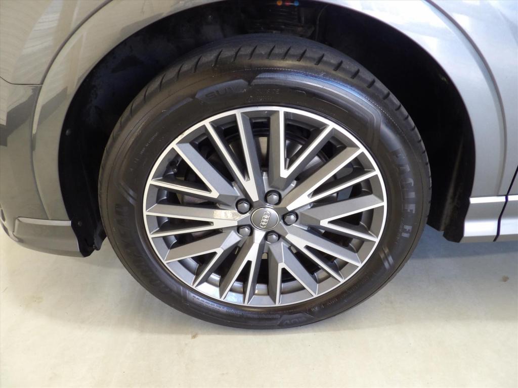 Audi Q3 40 tfsi 190pk s tronic quattro edition one