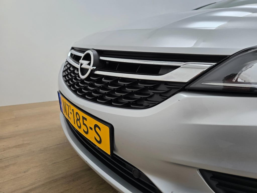 Opel Astra sports tourer occasion 1.0 met trekhaak, parkeercamera en cruise