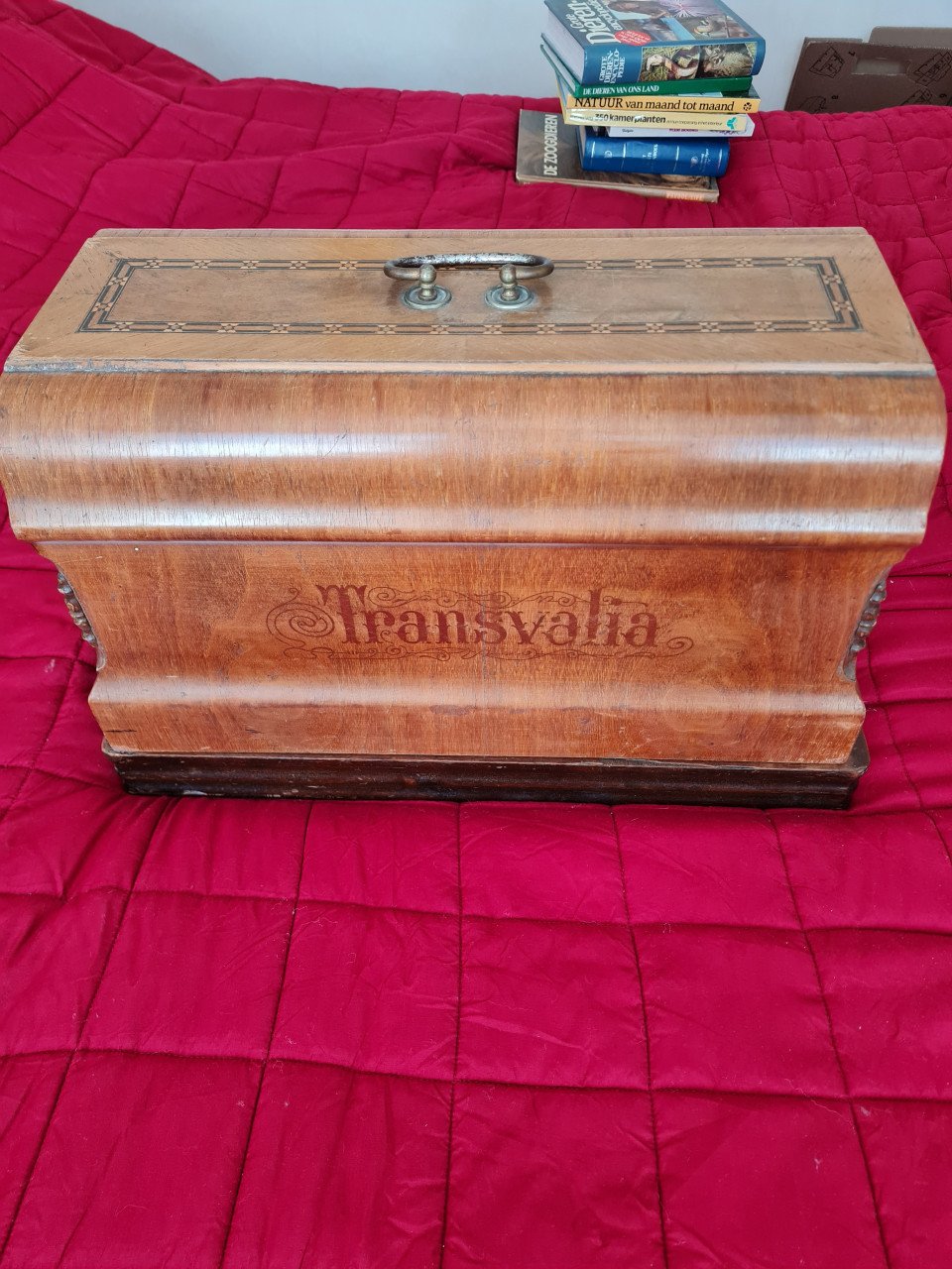 Te koop antieke naaimachine voor slechts 5 euro