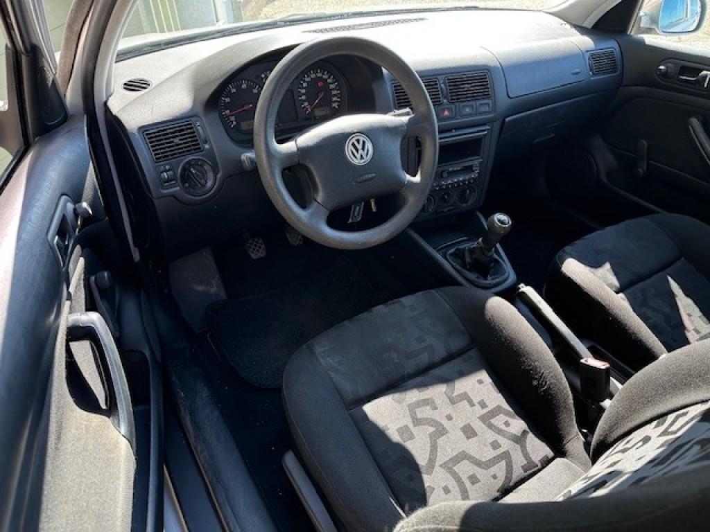 Volkswagen Golf 1.6