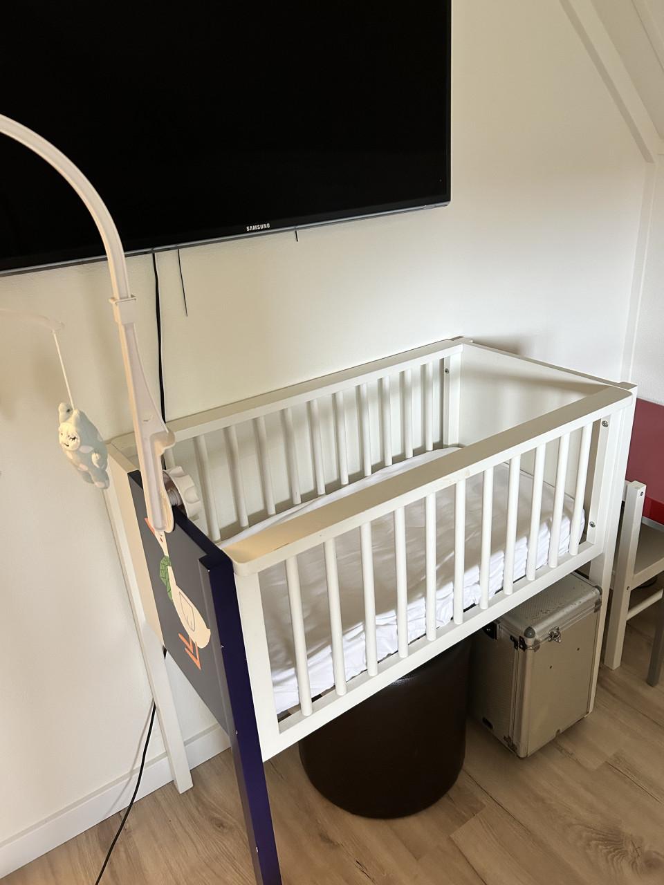 Baby nestje trainings kleed kleine ledikant