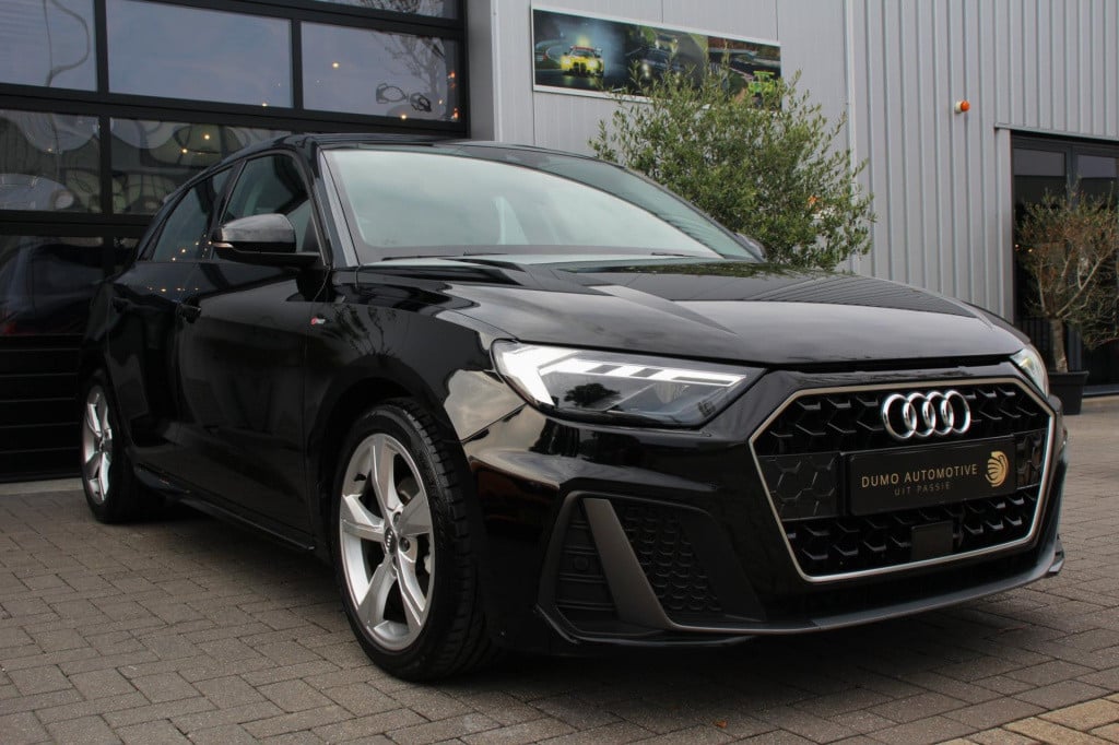 Audi A1 Sportback 30 tfsi s line - virtual - led - matrix - cruise - carpla