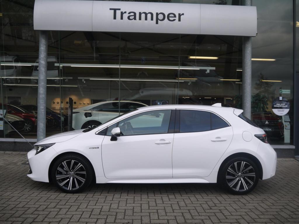 Toyota Corolla 1.8 hybrid dynamic|rijklaar