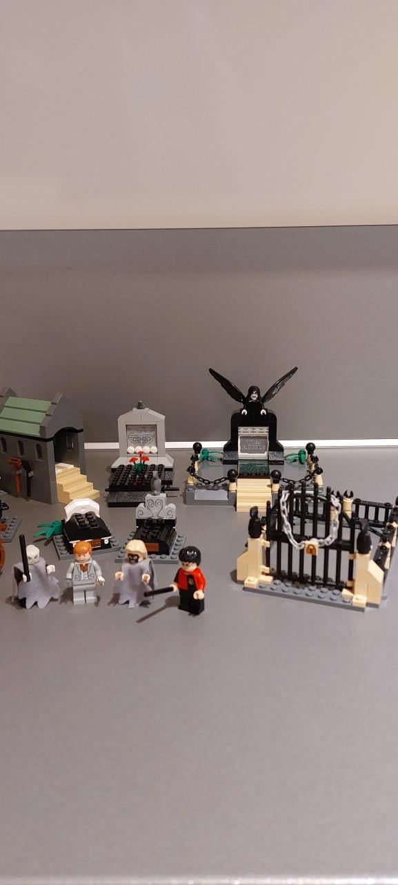 Lego Harry Potter 4766 The graveyard duel