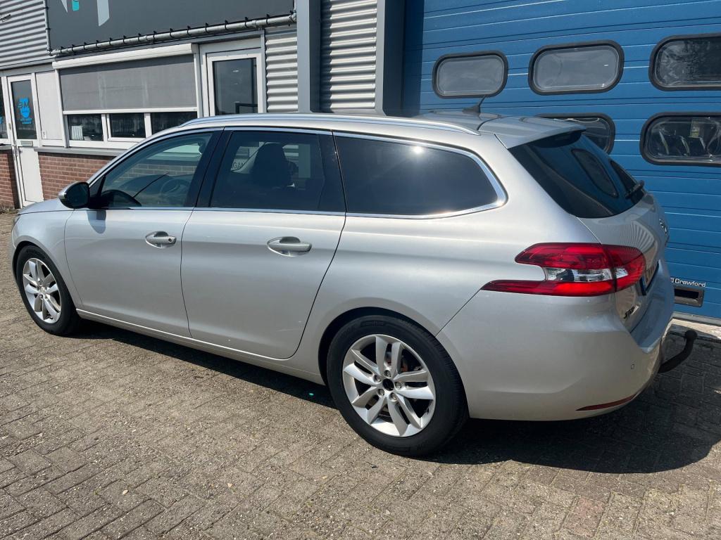 Peugeot 308 sw 1.6 bluehdi blue lease executive | pano | trekhaak