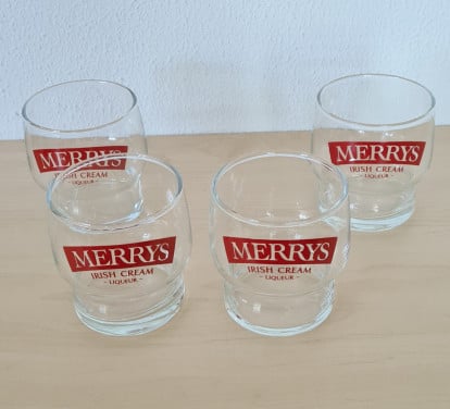 4 originele Merrys Irish Cream Liqueur glazen