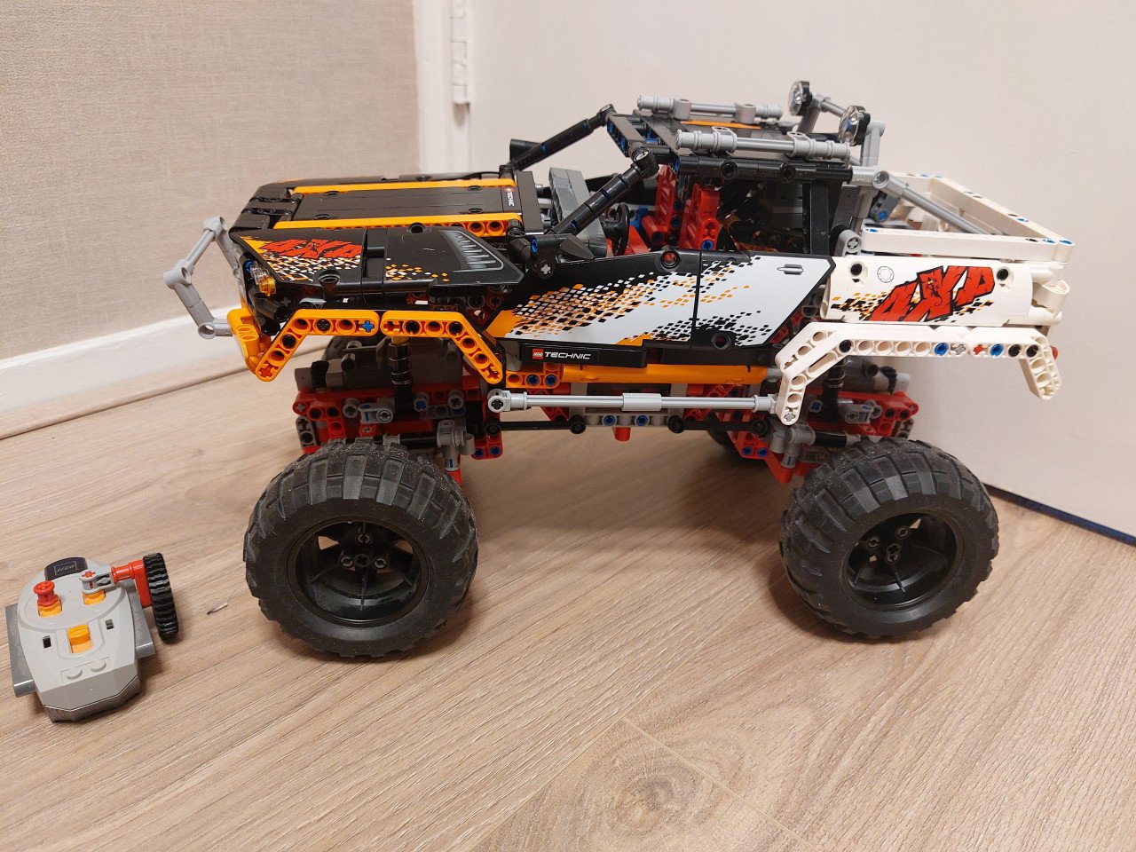 LEGO TECHNIC 9398 4x4 Crawler
