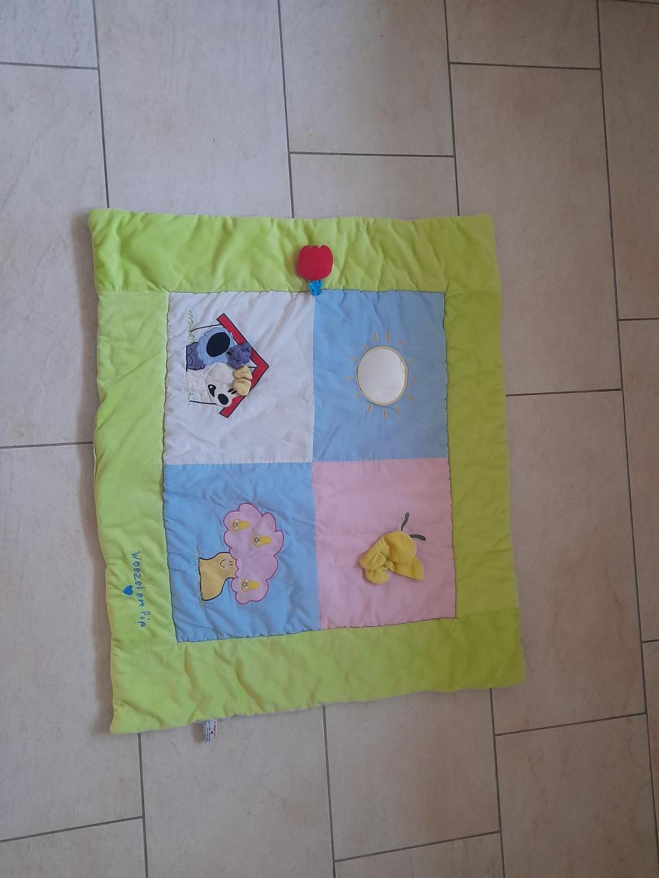 Diverse boxkleden   €5 per stuk ( in goede staat )