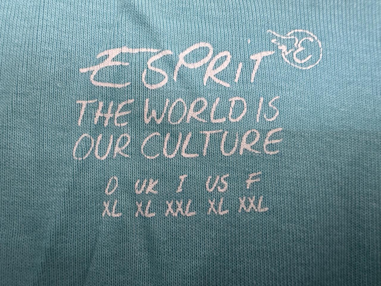 Lichtblauw shirt met korte mouwen van Esprit, maat XL