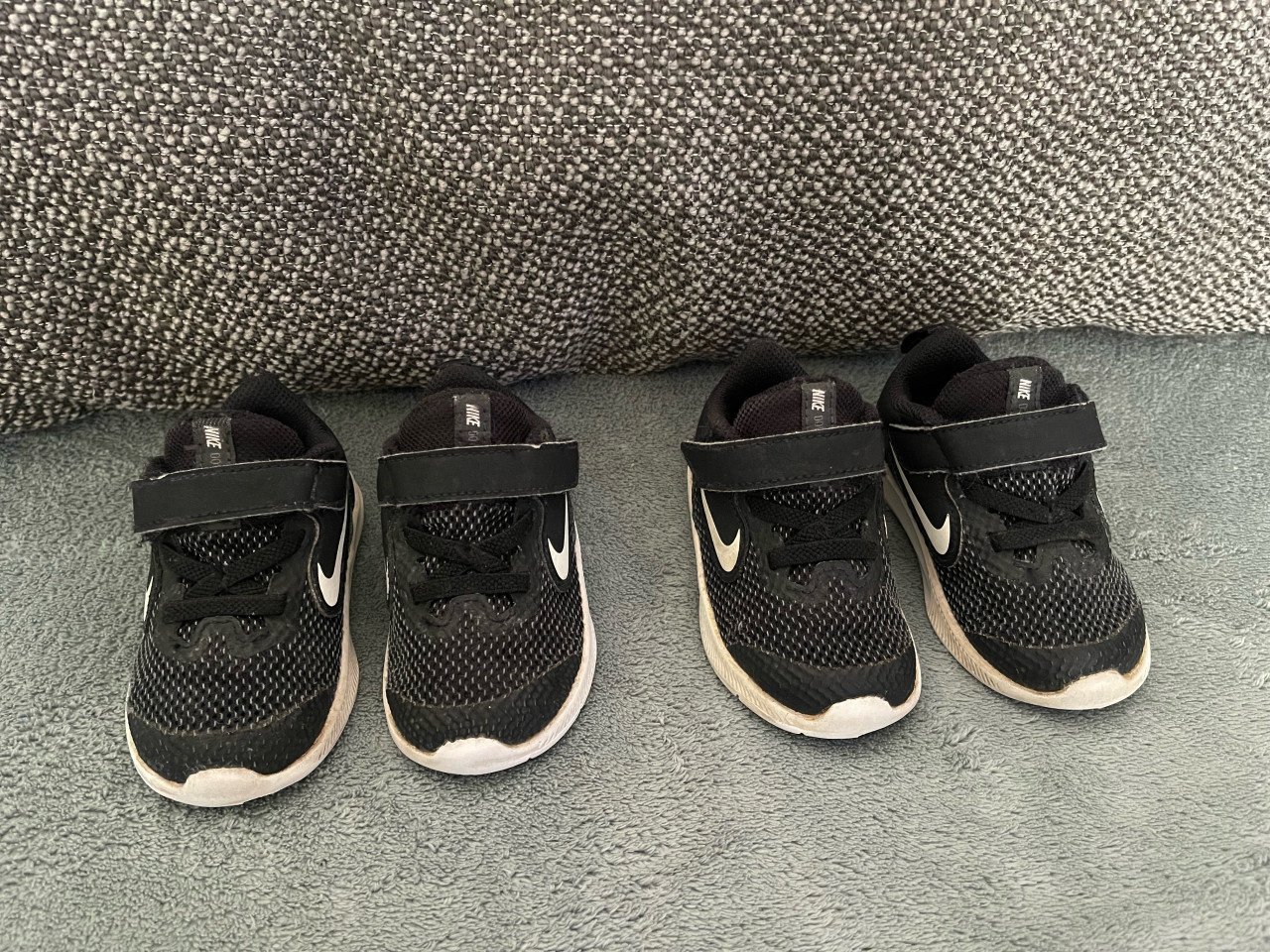 2x Nike maat 21