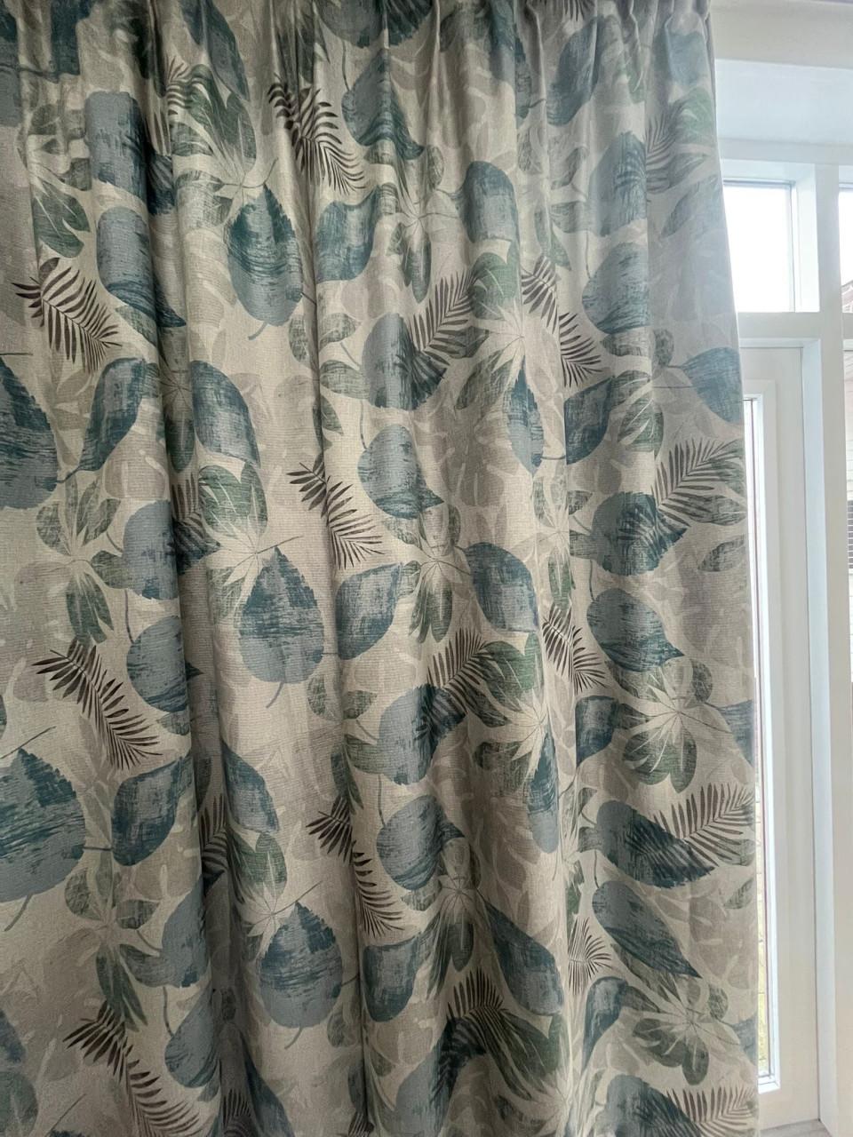 Verduisterende gordijnen inclusief haken