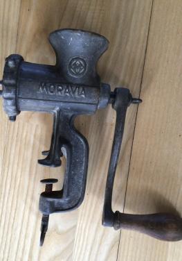 Vintage Moravia gehaktmolen