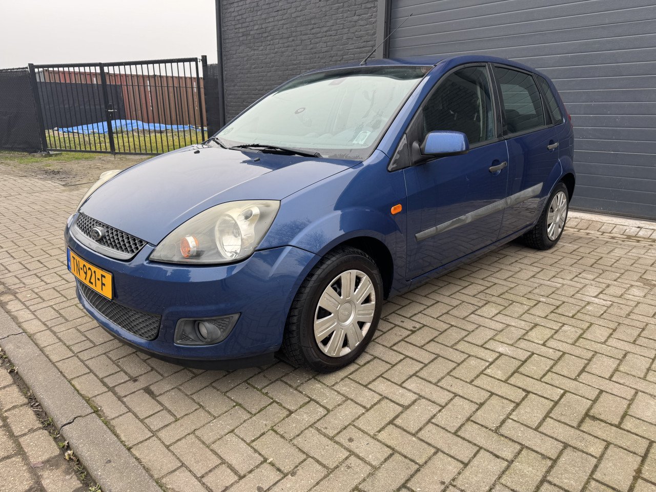 Ford Fiësta 1.4 16V 5 DRS 2007 Blauw Airco Apk Nap