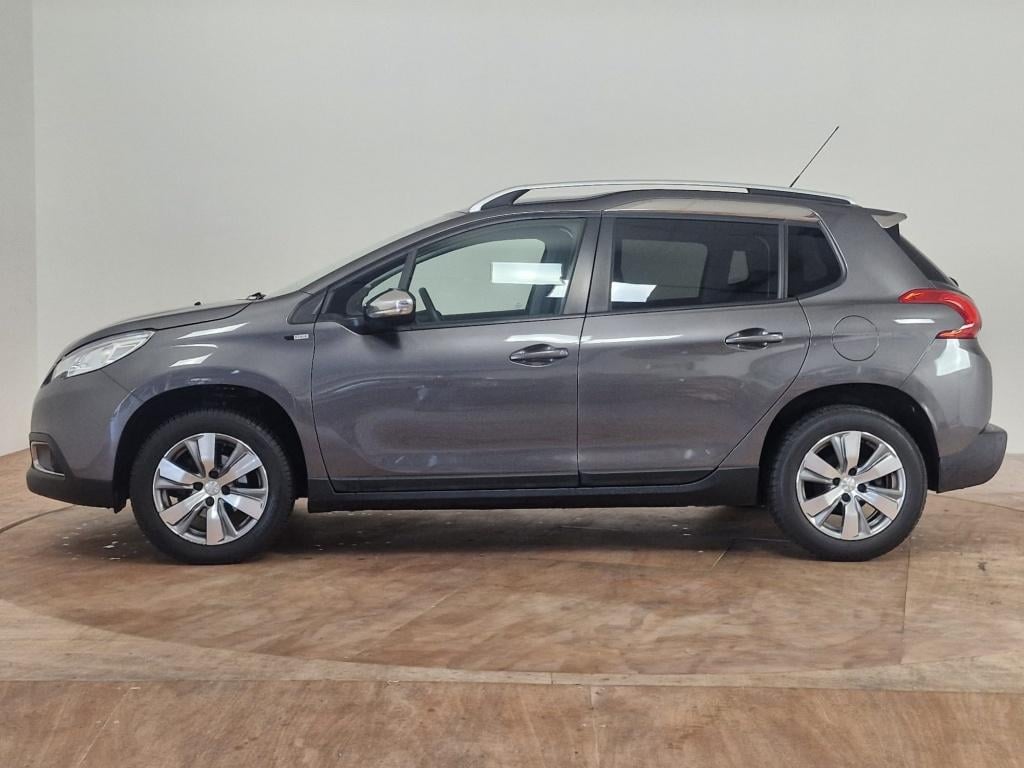 Peugeot 2008 1.2i style