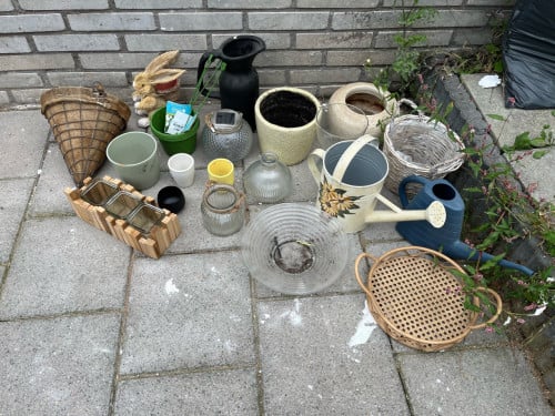 Diverse bloempotten zsm ophalen