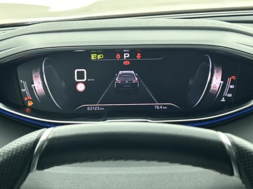 Peugeot 5008 180pk gt pack business | rijklaar | trekhaak | leer | adaptiev