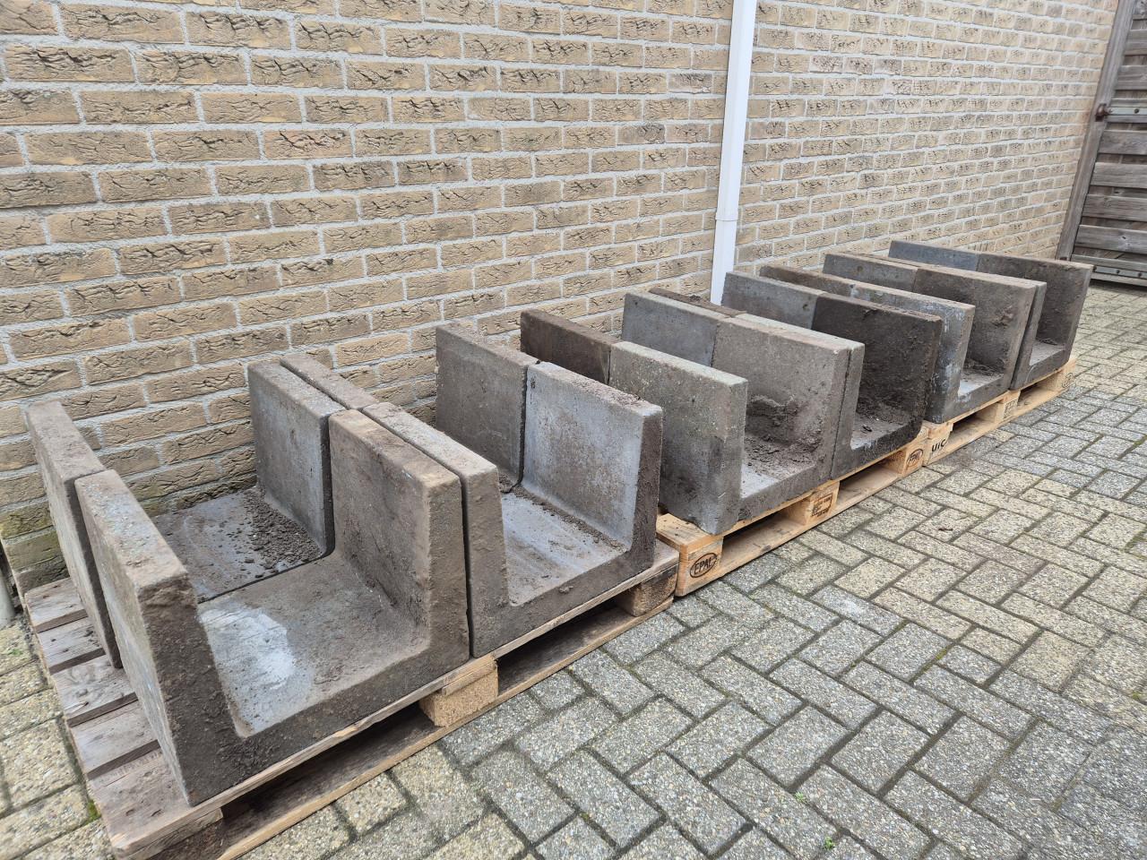 Betonnen u-elementen