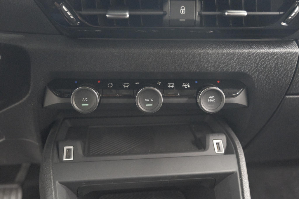 Citroen Ë-c4 feel pack 50 kwh | camera | navigatie | apple carplay | parkee