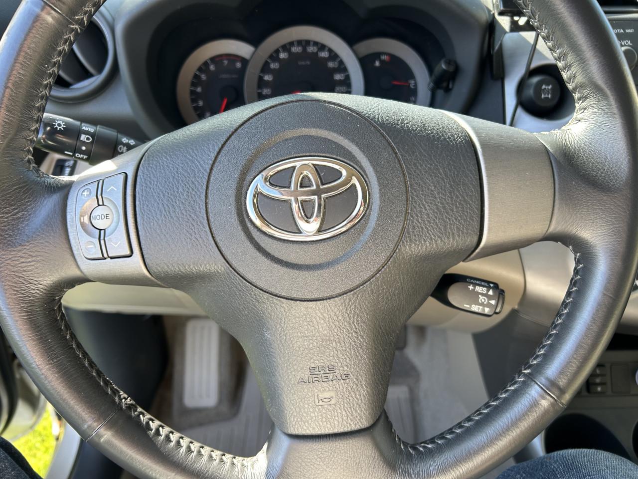 Toyota rav4 2.0i Automaat leder verw zitting apk bull bar trekhaak 93