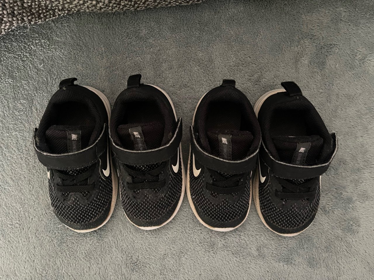 2x Nike maat 21