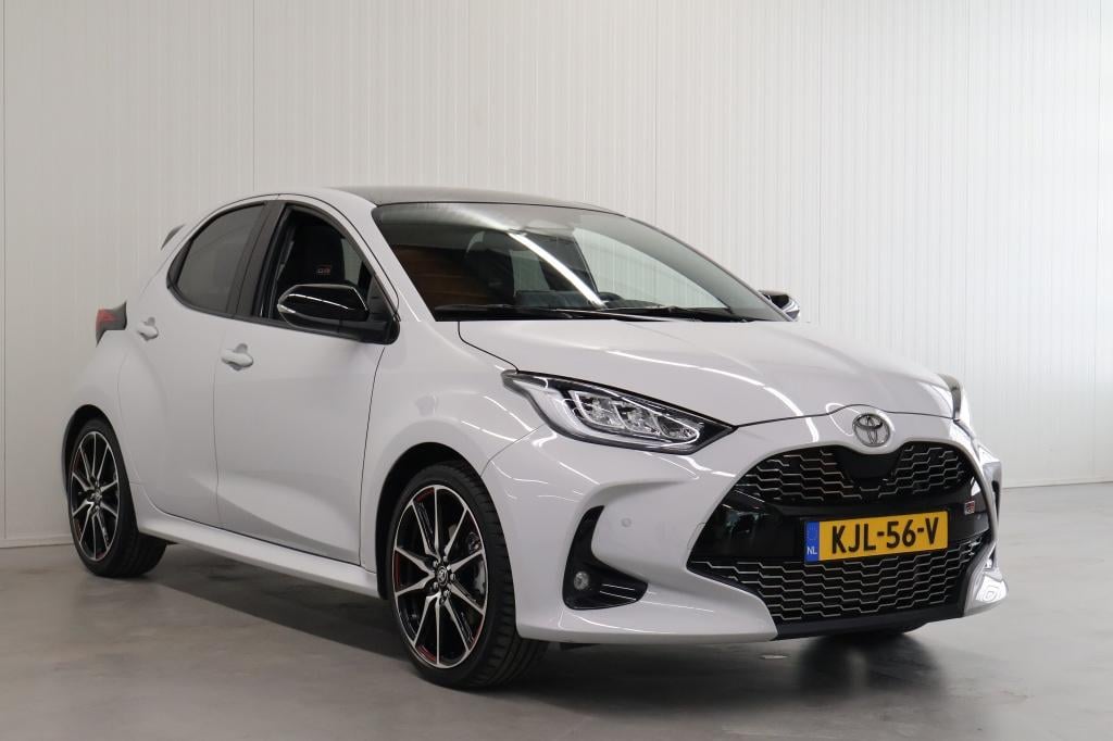 Toyota Yaris 1.5 hyb.130 gr sport