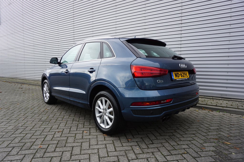 Audi Q3 1.4 tfsi cod adrenalin automaat - climate / navi / cruise / parkeer