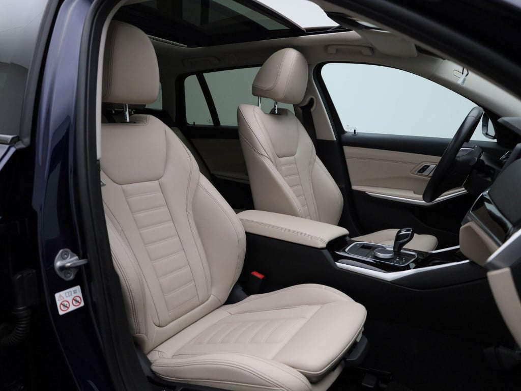 BMW 3-serie touring 318i business edition plus | automaat | lmv | panorama 