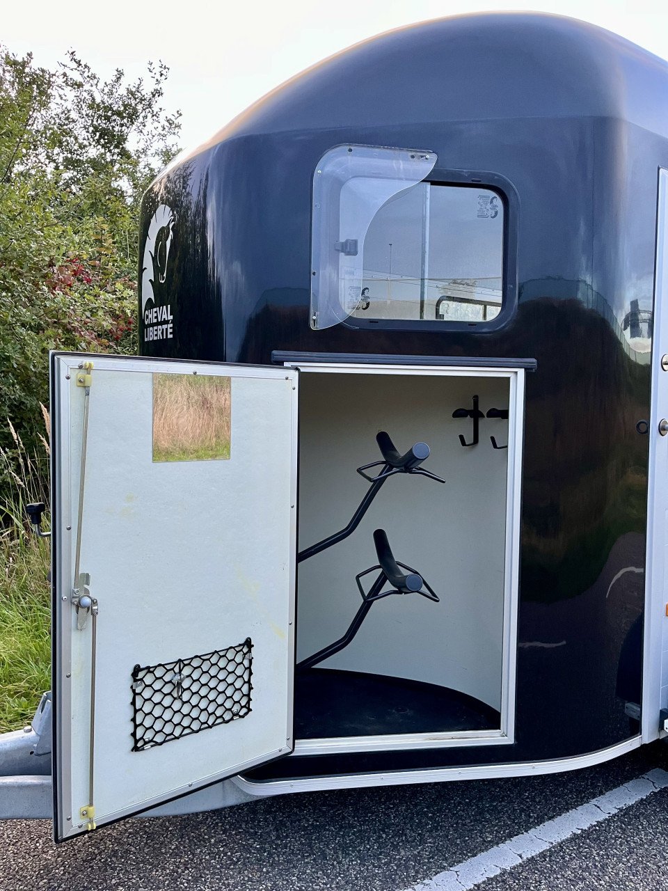 Demo aluminium 2 paards Cheval Liberte Gold 3 met zadelkamer