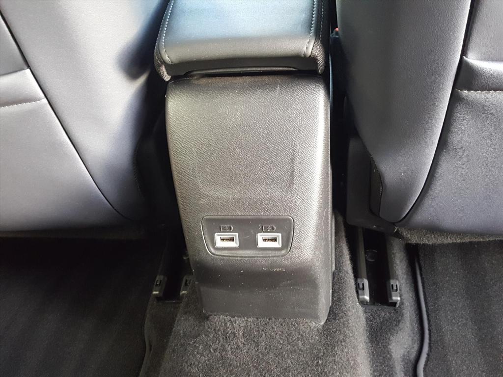 Peugeot 2008 allure 1.5 bluehdi 130pk automaat (eat8) apple carplay & andro