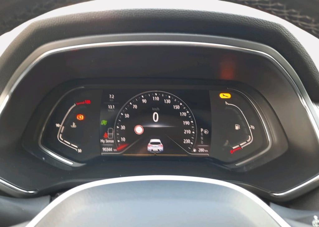 Renault Captur 1.3 tce 130 edc intens - automaat / navigatie
