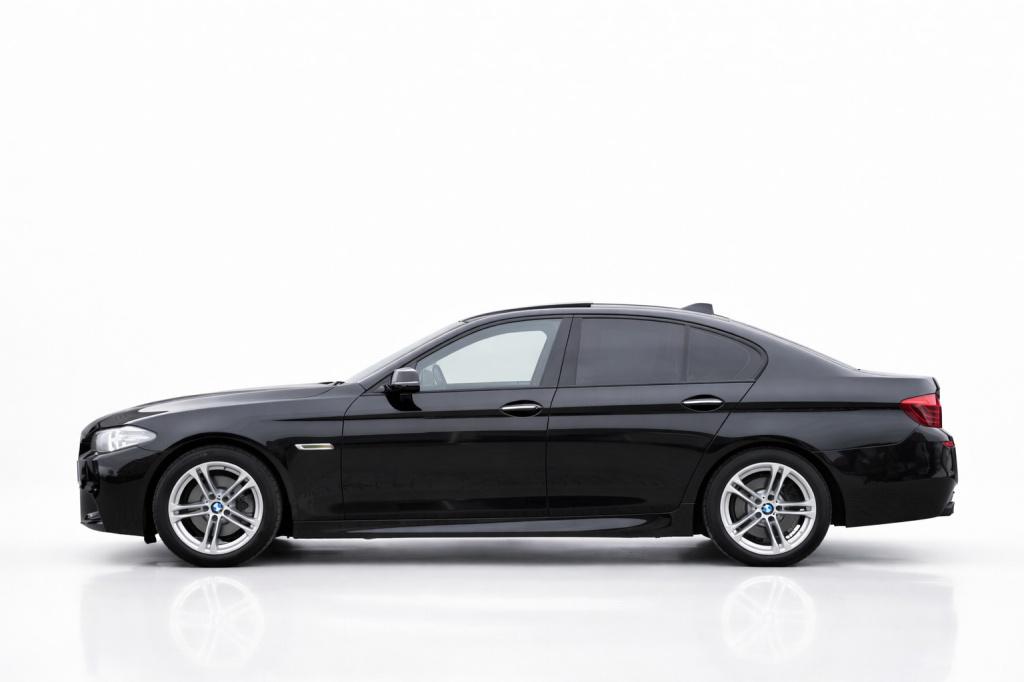 BMW 5 Serie 520i m sport | schuifdak | camera | leder | nap | adapt. cruise