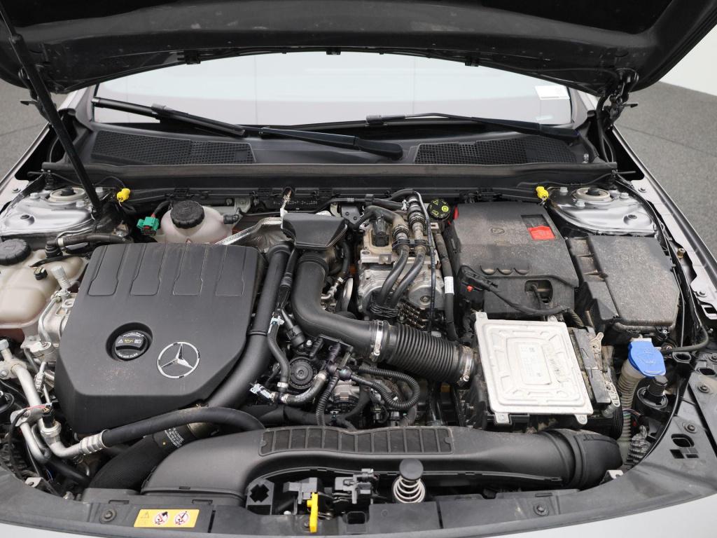 Mercedes-Benz Cla shooting brake 250 e amg line | automaat | stoel verwarmi