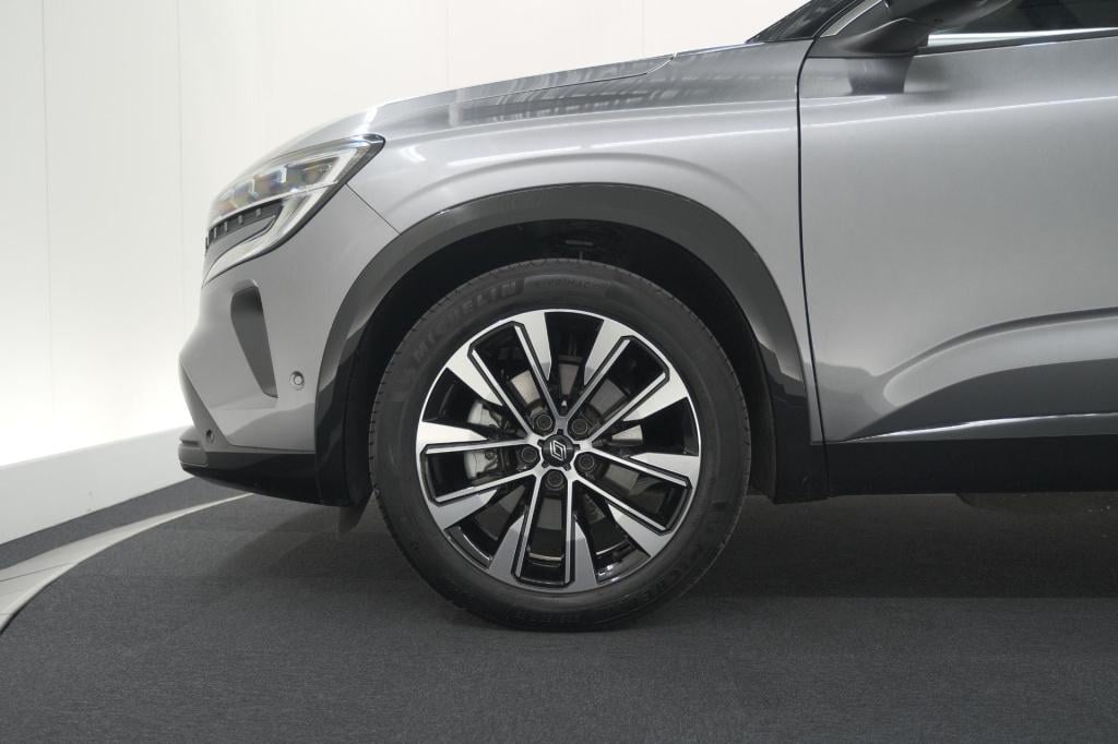 Renault Austral 1.2 e-tech full hybrid 200 techno | 360 camera | panoramada