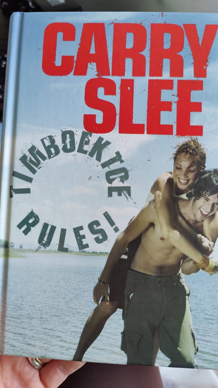 Boeken bundel jeugd met Carry Slee en Simone van der Vlugt