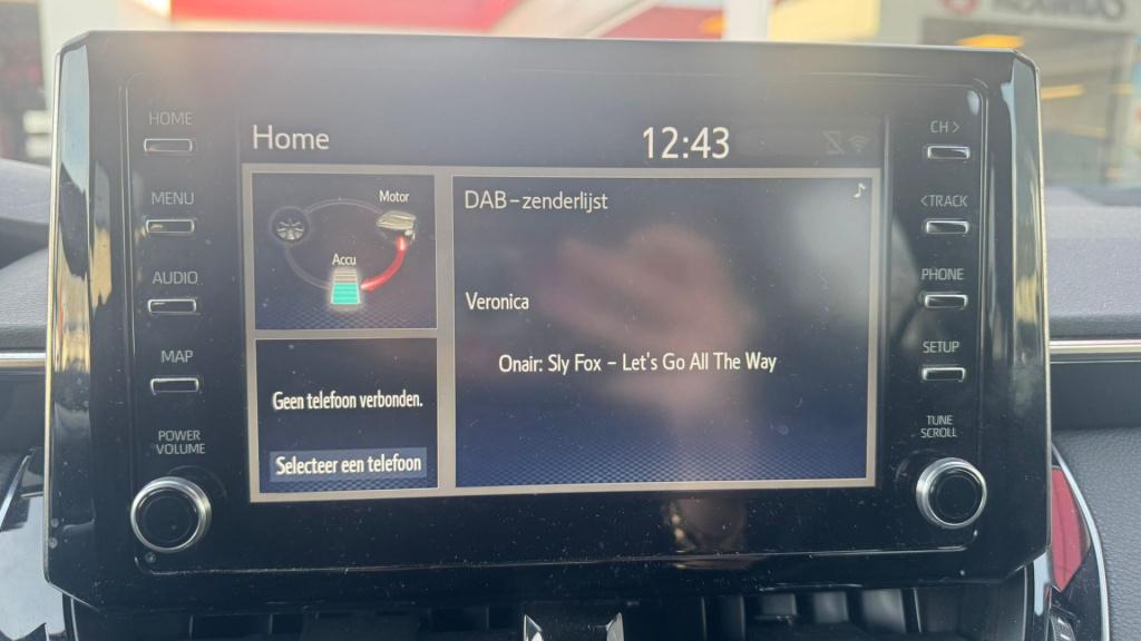 Toyota Corolla Touring Sports 2.0 hybrid teamde