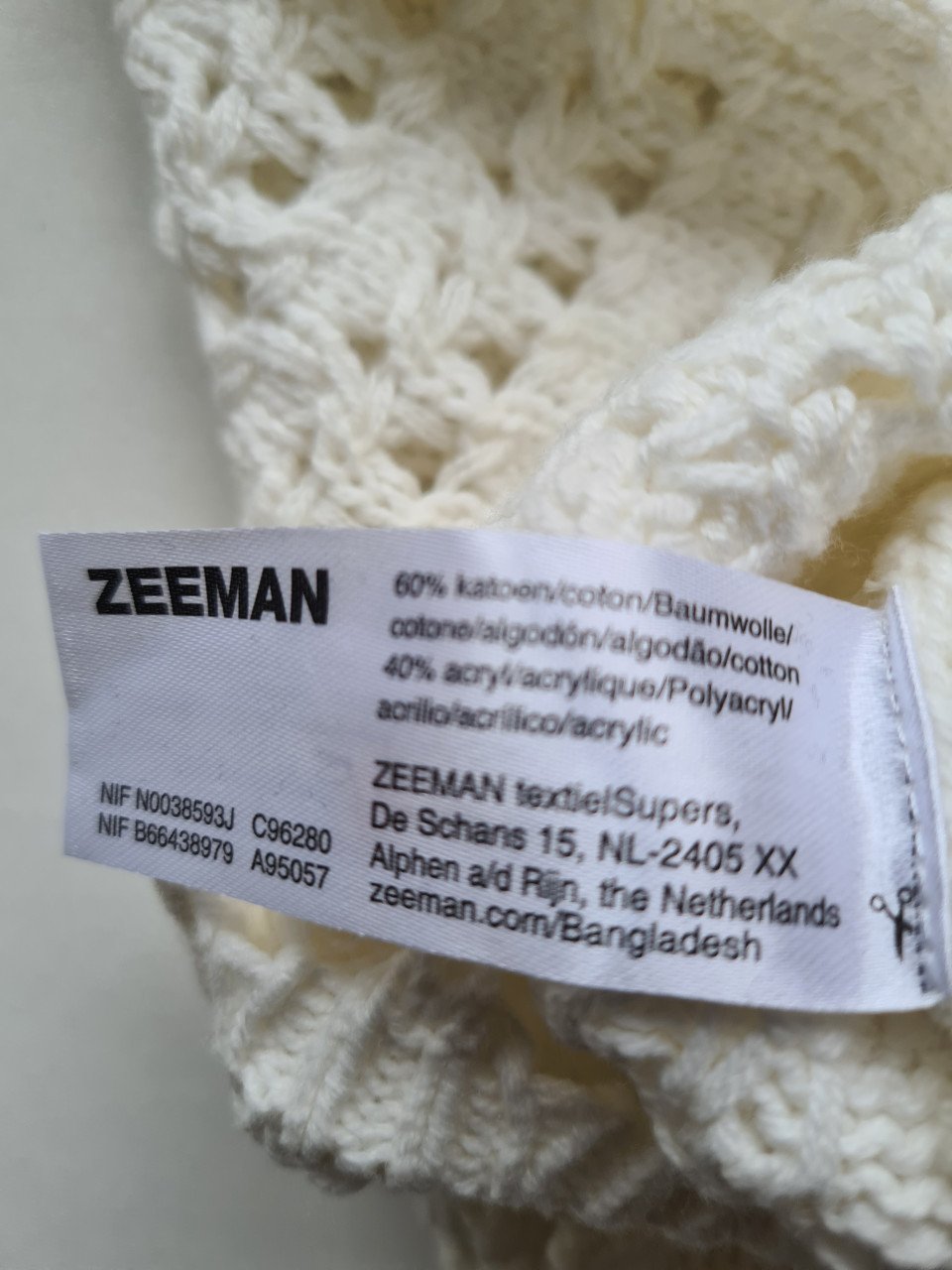 Nieuwe wit ecru gehaakt, gebreide truitje van Zeeman  Maat 122-128