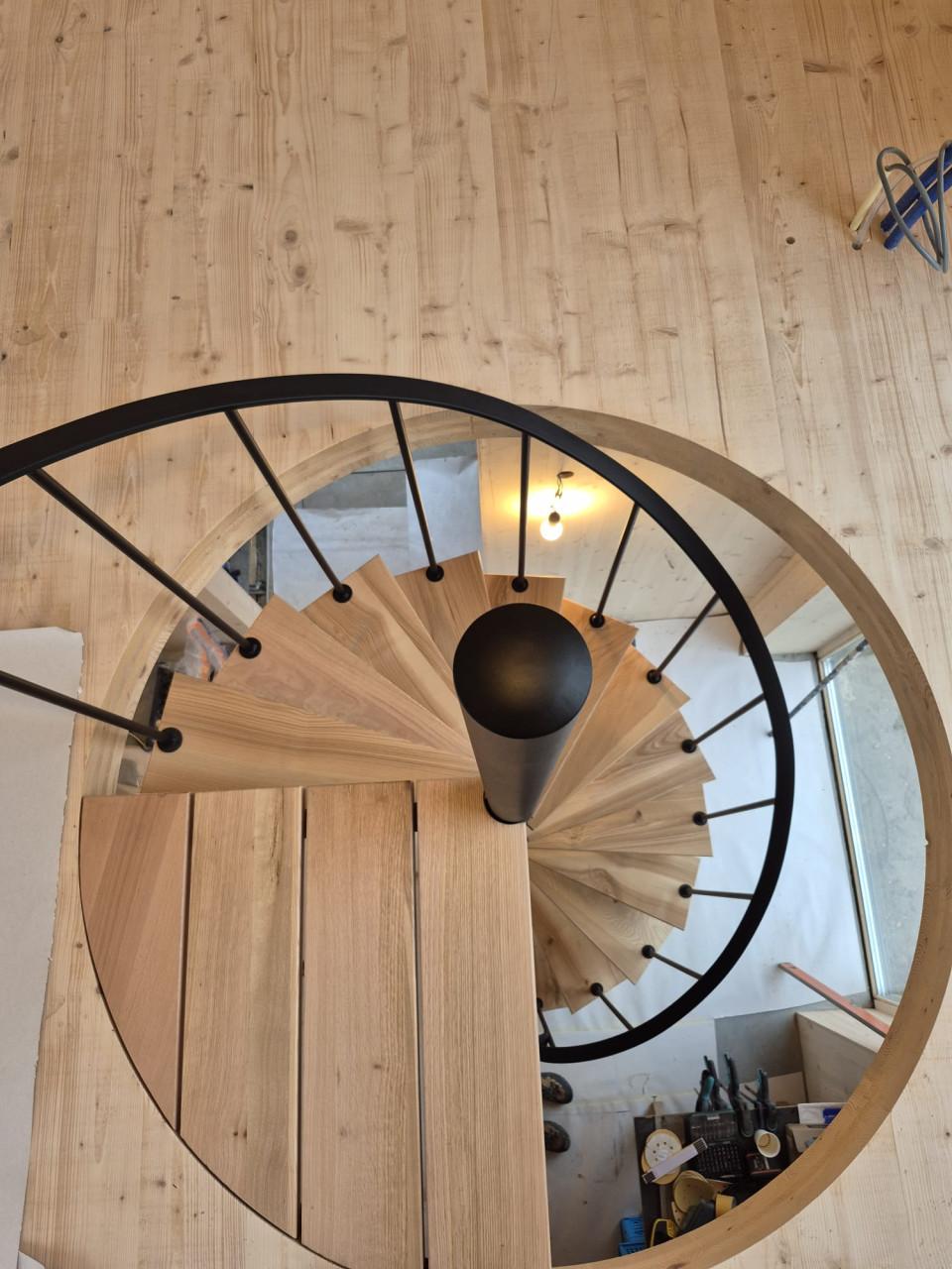 Stalen spiltrappen, wenteltrappen op maat – Al meer dan 40 Jaar vakmanschap