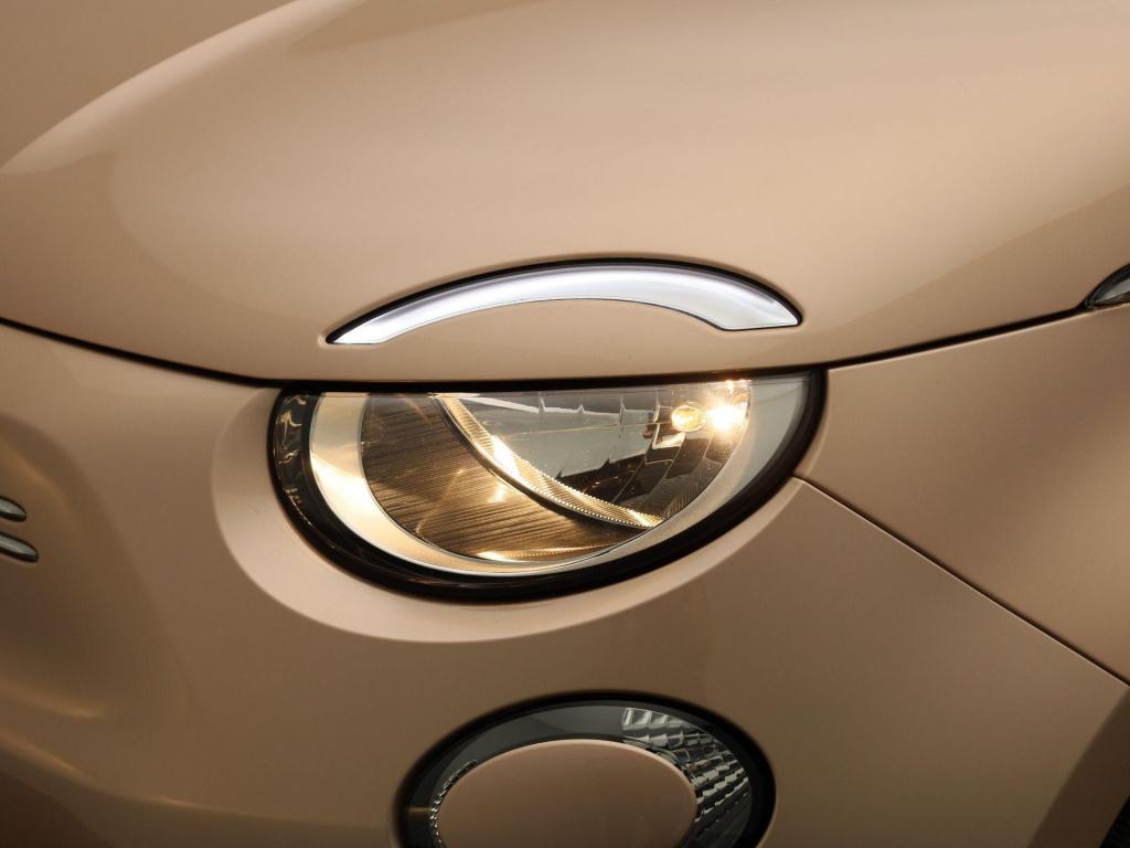Fiat 500 C 500e 42 kwh icon | automaat | cabrio | navigatie | virtual cockp