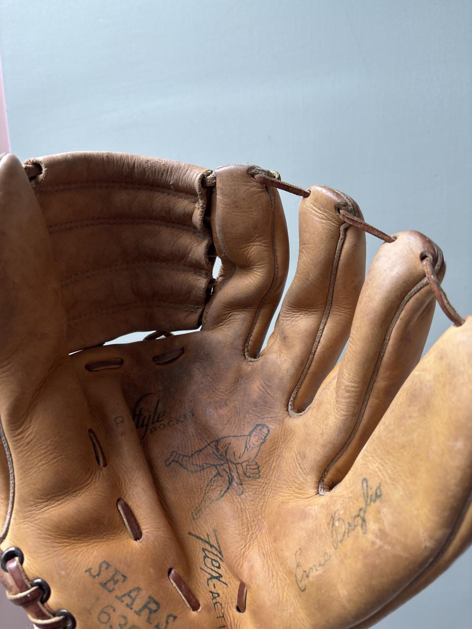 🧤 Vintage Sears Honkbalhandschoen + Bal