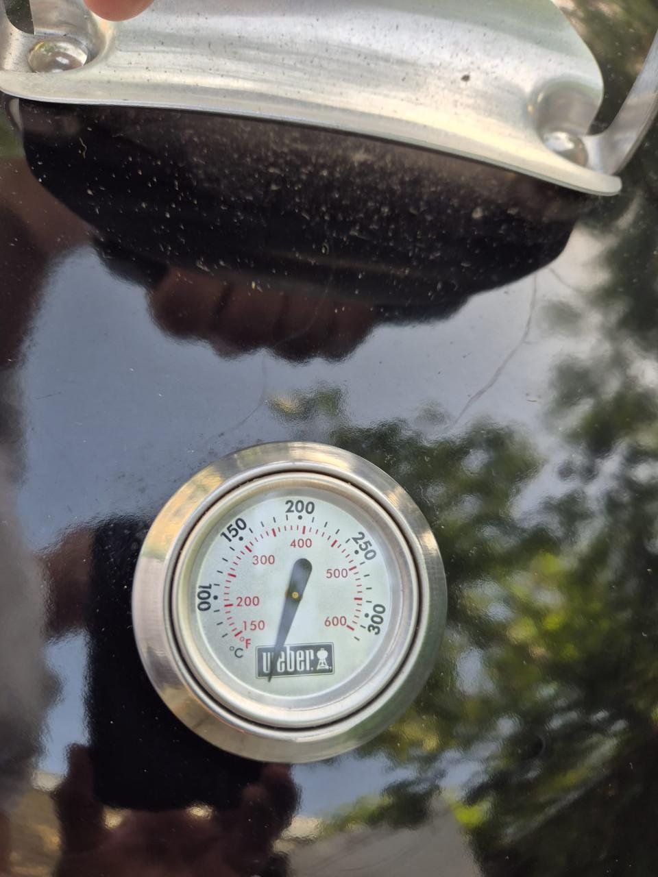Weber Classic BBQ 57cm incl. Weber Chimney starter & beschermhoes.