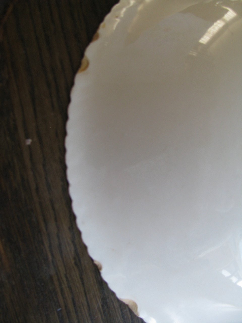 Witte schaal en Bonbonschaaltje.