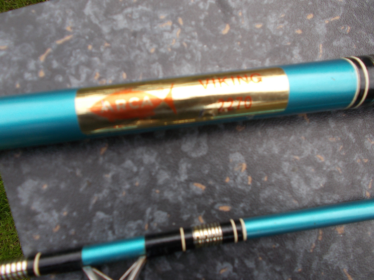 Tweedelige boothengel "ARCA VIKING" lengte 270 cm w.g. 250 gram