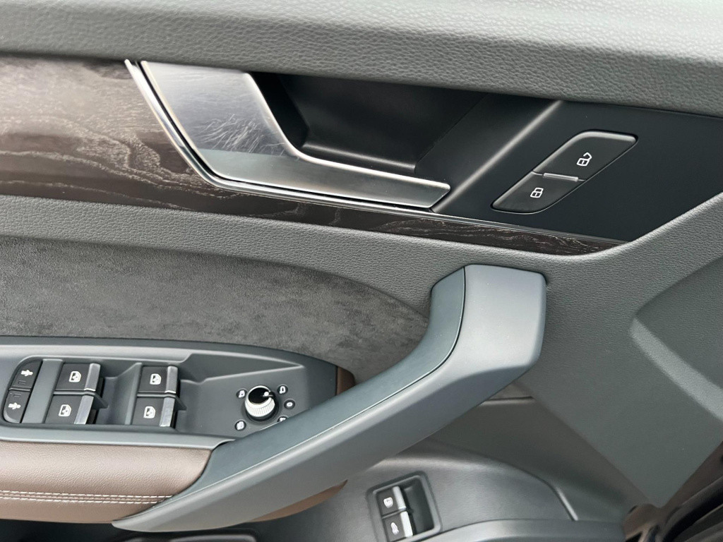 Audi Q5 55 tfsi e quattro competition s-line