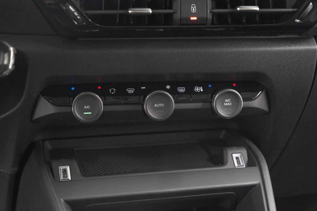 Citroen C4 hybrid 136 e-dcs6 max | camera | apple carplay | navigatie | par